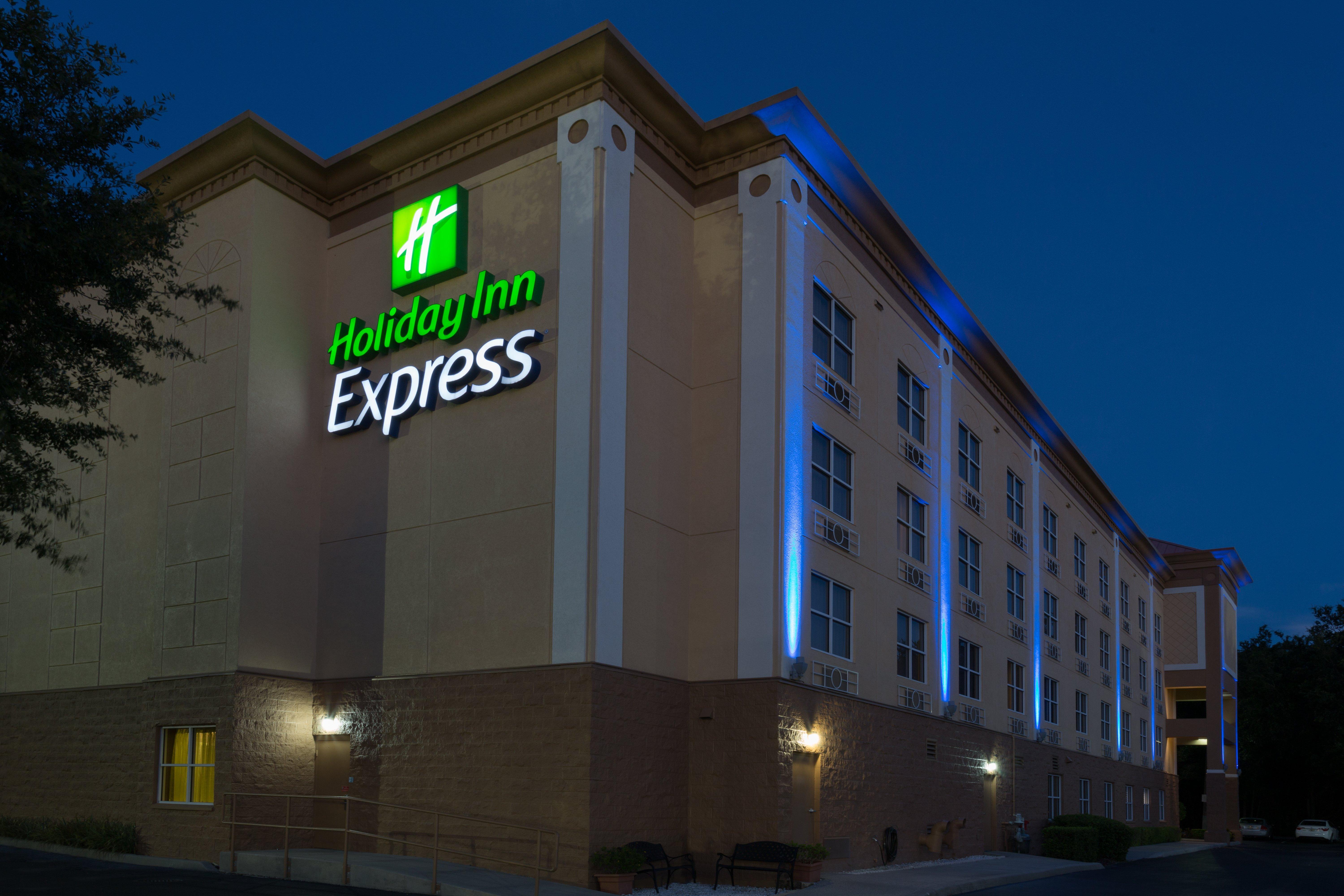 Holiday Inn Express & Suites Plant City, An Ihg Hotel Exterior foto